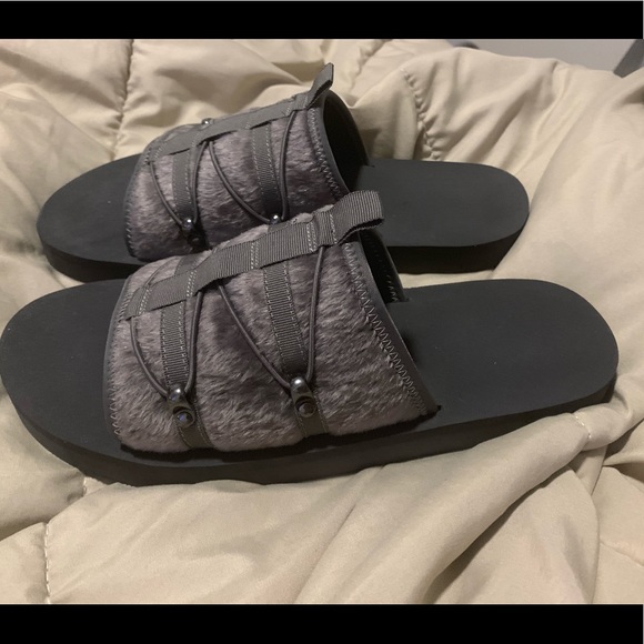 ASOS DESIGN Tech Slides In Grey - Picture 6 of 6